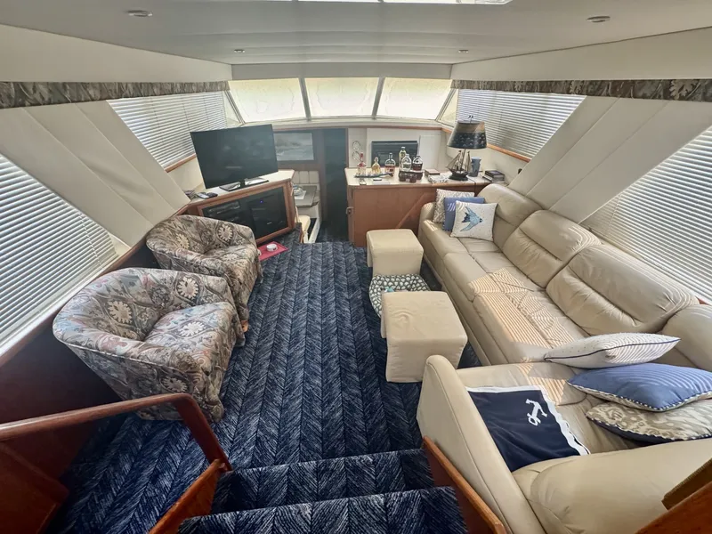 Slide: The Image of Carver Yachts 445 Aft Cabin 1997 - 6981618