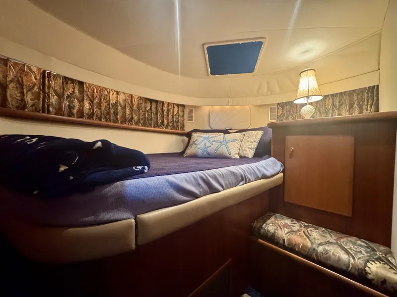 Slide: The Image of Carver Yachts 445 Aft Cabin 1997 - 6981637