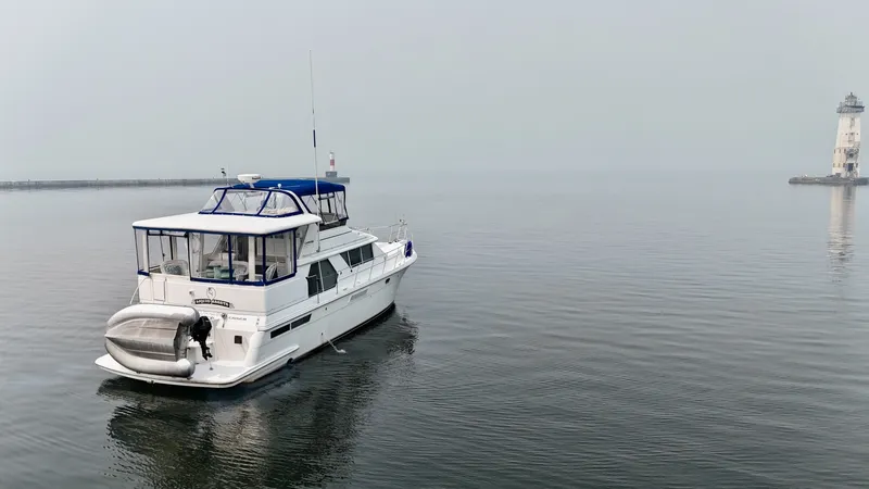 Slide: The Image of Carver Yachts 445 Aft Cabin 1997 - 6981657