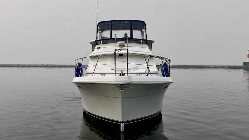 Slide: The Image of Carver Yachts 445 Aft Cabin 1997 - 6981586