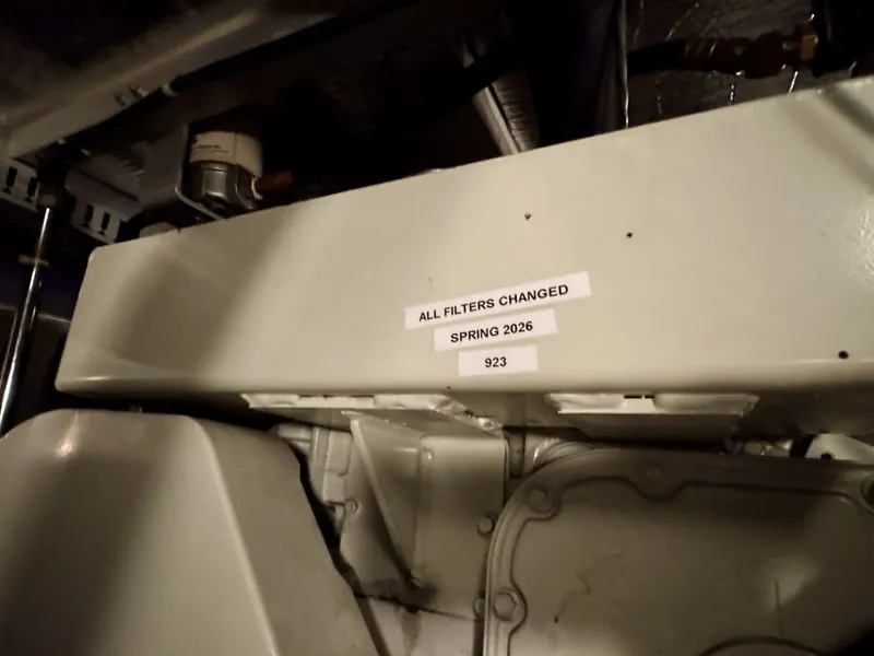 Slide: The Image of Carver Yachts 445 Aft Cabin 1997 - 6981648