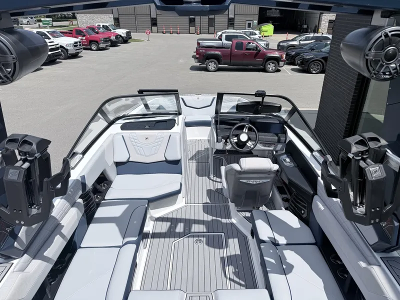 Slide: The Image of Nautique G21 2022 - 6986805
