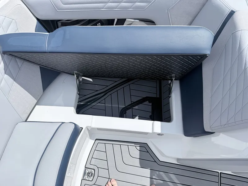 Slide: The Image of Nautique G21 2022 - 6986855