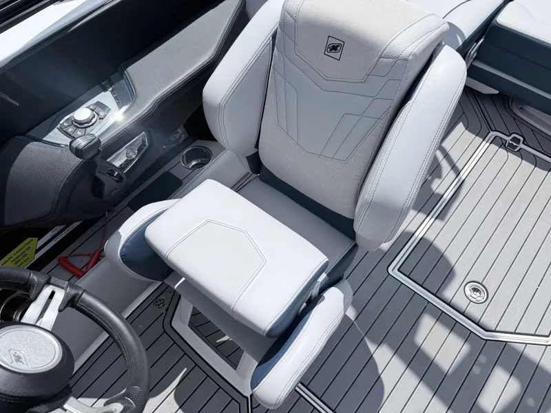 Slide: The Image of Nautique G21 2022 - 6986848