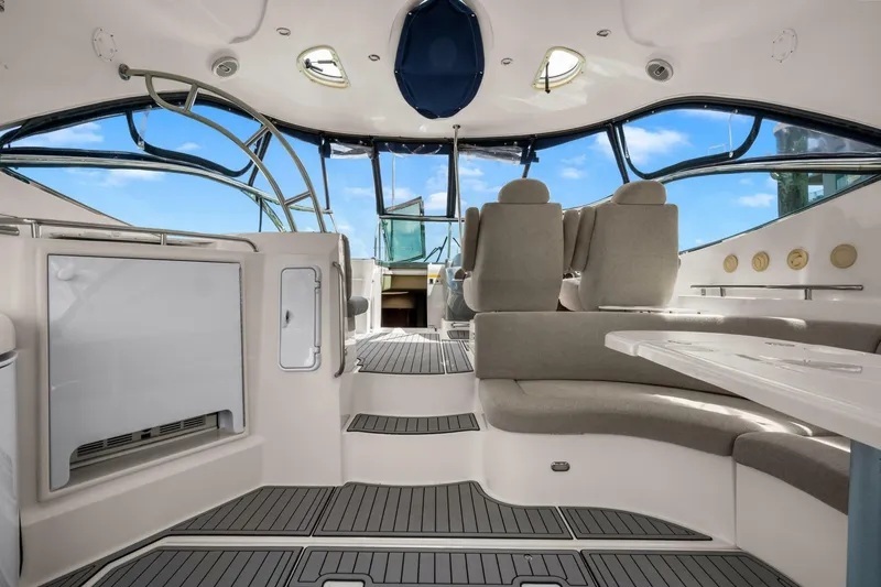 Slide: The Image of Cruisers 520 Express 2005 - 7153100