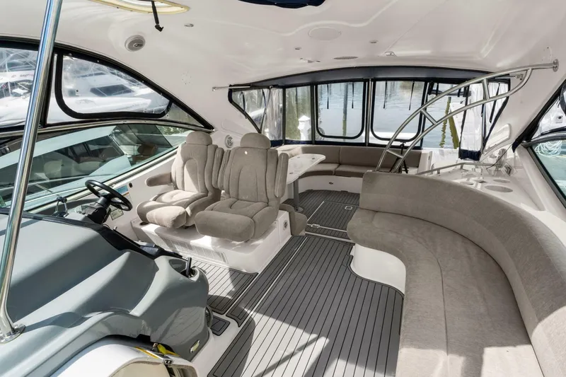 Slide: The Image of Cruisers 520 Express 2005 - 7153090