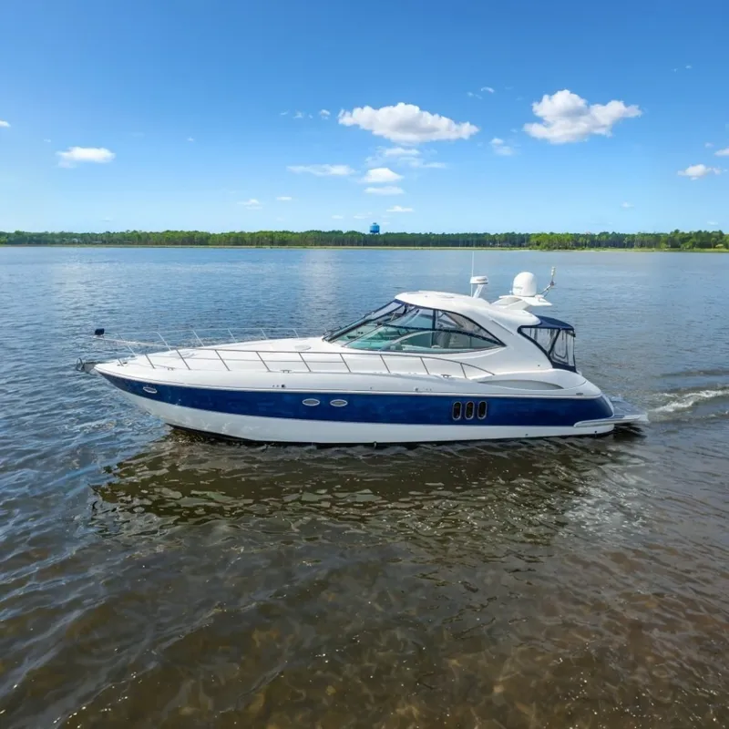 The Image of Cruisers 520 Express 2005 - 7239402