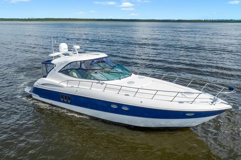 Slide: The Image of Cruisers 520 Express 2005 - 7152977