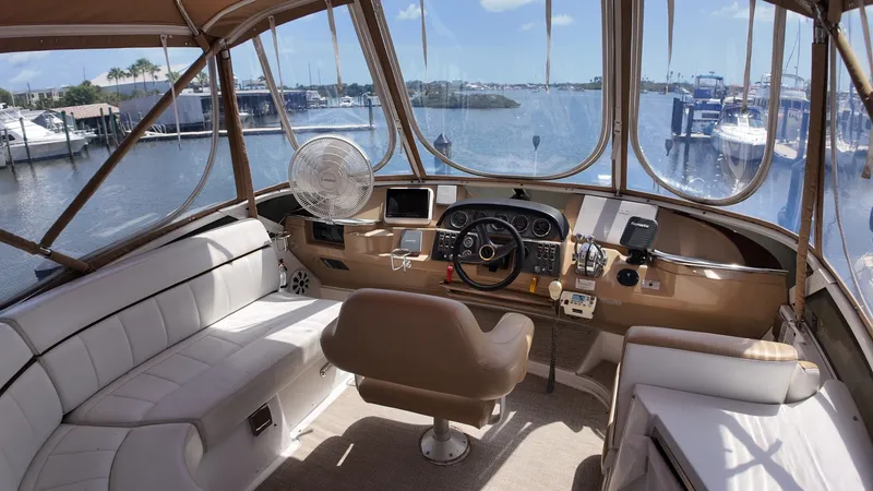 Slide: The Image of Carver Yachts 396 2001 - 6993341