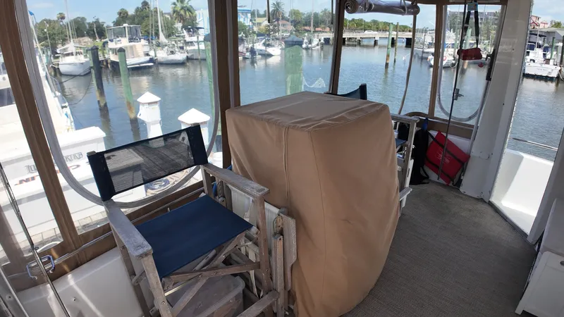 Slide: The Image of Carver Yachts 396 2001 - 6993344