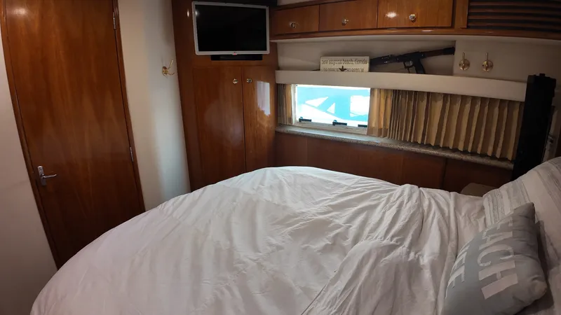 Slide: The Image of Carver Yachts 396 2001 - 6993351