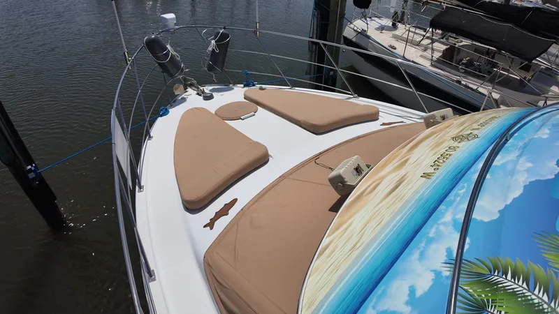 Slide: The Image of Carver Yachts 396 2001 - 6993338