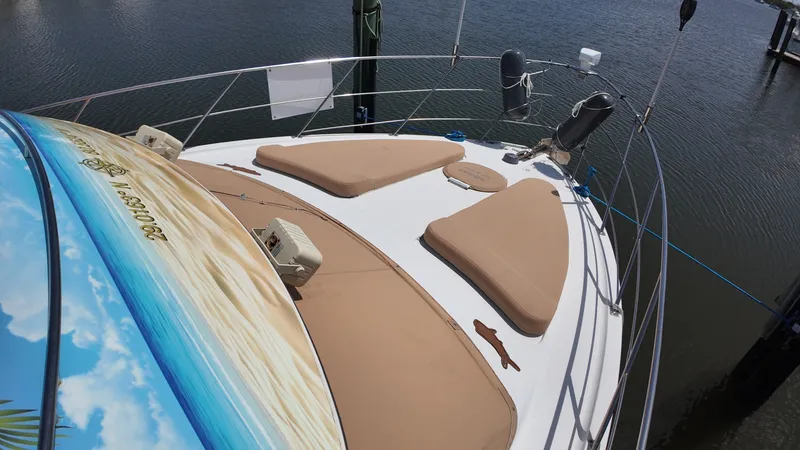 Slide: The Image of Carver Yachts 396 2001 - 6993337