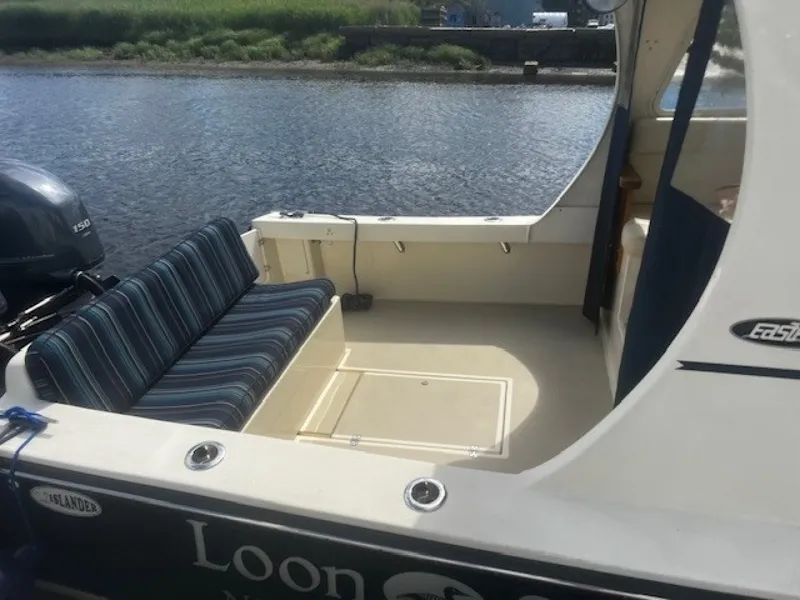Slide: The Image of Cockpit Bench Seat - 7141535
