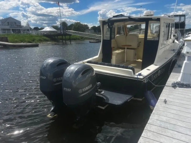 Slide: The Image of Dockside Transom - 7141537