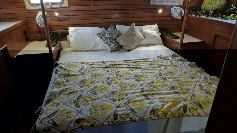 Slide: The Image of Owner's Cabin - 7003287