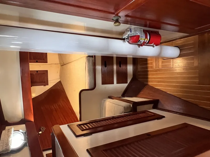 Slide: The Image of Alajuela Yacht Corp 38 1977 - 7088042