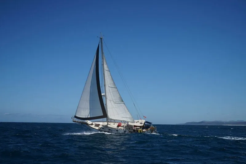 Slide: The Image of Alajuela Yacht Corp 38 1977 - 7003538