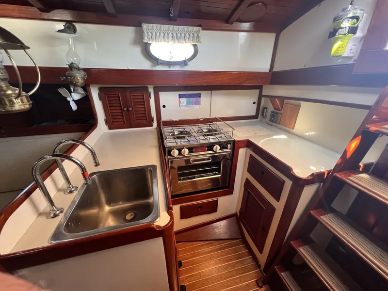 Slide: The Image of Alajuela Yacht Corp 38 1977 - 7088046