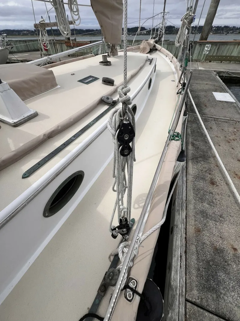 Slide: The Image of Alajuela Yacht Corp 38 1977 - 7003555