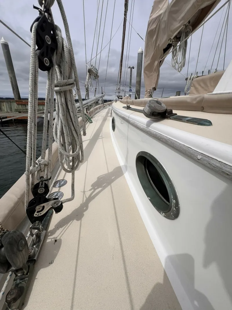 Slide: The Image of Alajuela Yacht Corp 38 1977 - 7003545
