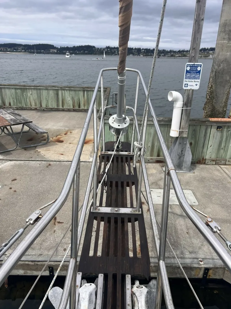Slide: The Image of Alajuela Yacht Corp 38 1977 - 7003550