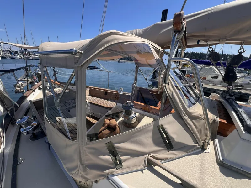 Slide: The Image of Alajuela Yacht Corp 38 1977 - 7003563