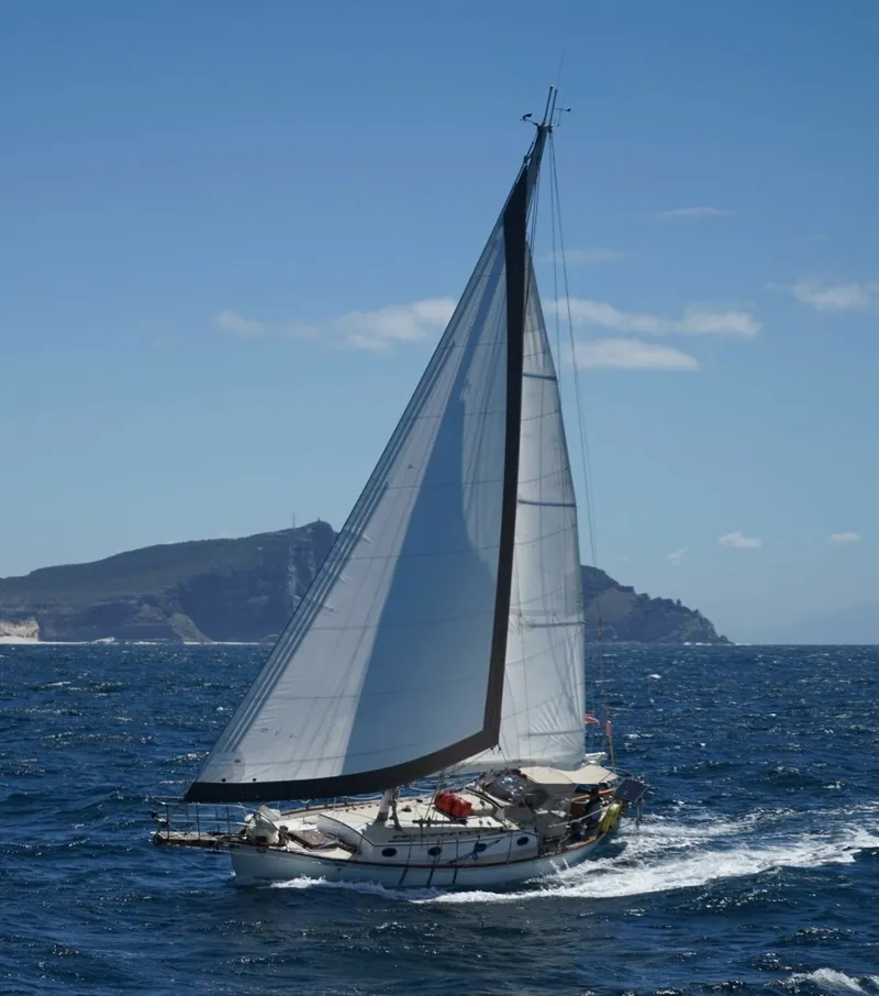 Slide: The Image of Alajuela Yacht Corp 38 1977 - 7003537