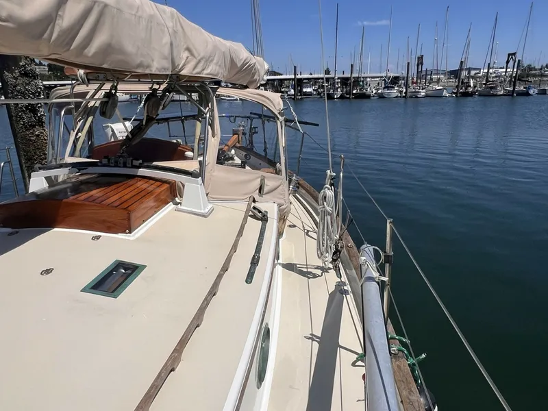Slide: The Image of Alajuela Yacht Corp 38 1977 - 7003561