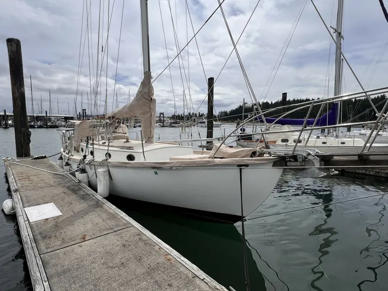 Slide: The Image of Alajuela Yacht Corp 38 1977 - 7003548