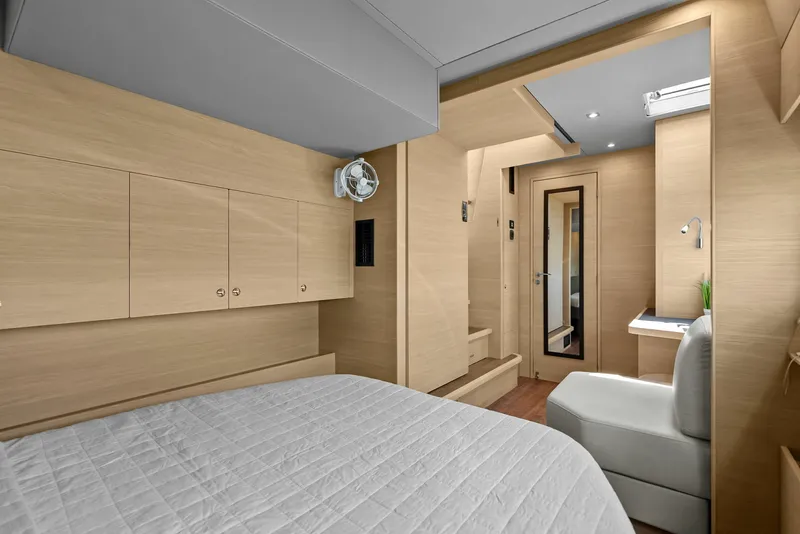 Slide: The Image of Aquila 54 Yacht 2024 - 7288589