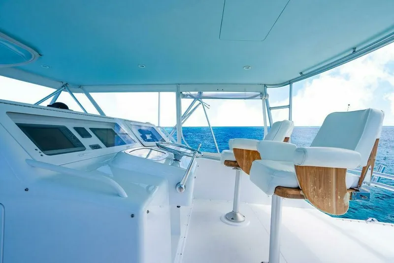 Slide: The Image of 1999 Viking 55 Convertible 1999 Viking 55 Convertible - 7008931