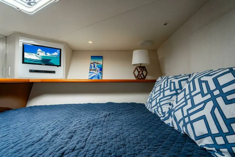 Slide: The Image of 1999 Viking 55 Convertible 1999 Viking 55 Convertible - 7008985