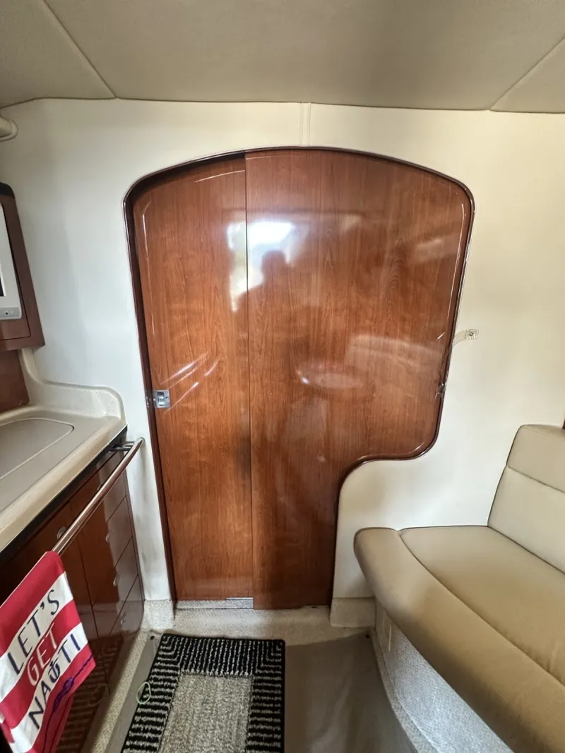 Slide: The Image of Sea Ray 360 SunDancer 2004 - 7029155