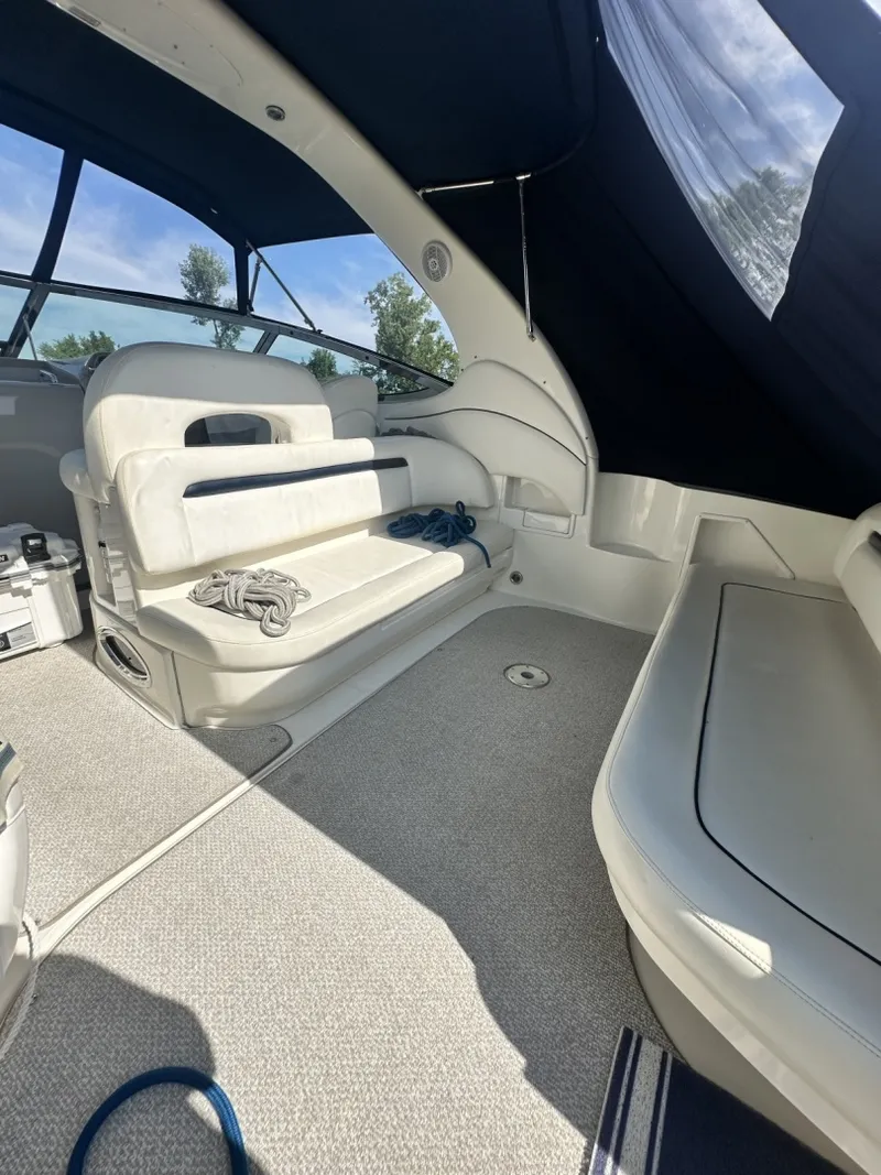 Slide: The Image of Sea Ray 360 SunDancer 2004 - 7029579