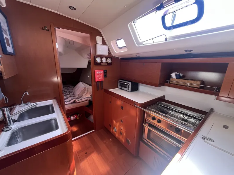 Slide: The Image of Beneteau Oceanis 54 2011 - 7145090