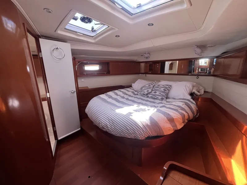 Slide: The Image of Beneteau Oceanis 54 2011 - 7145097
