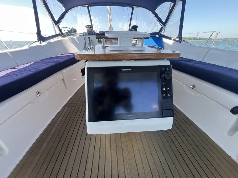 Slide: The Image of Beneteau Oceanis 54 2011 - 7145066