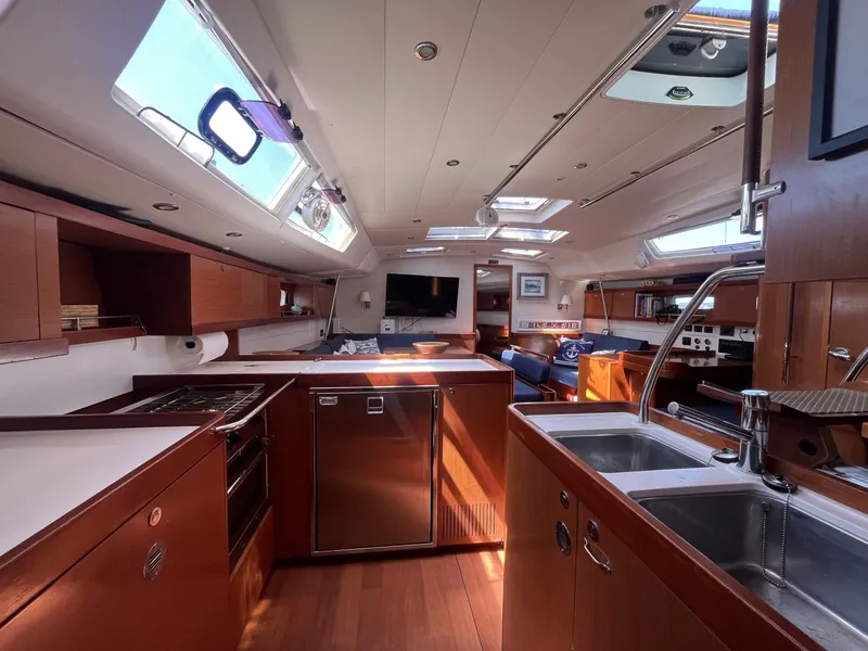 Slide: The Image of Beneteau Oceanis 54 2011 - 7145105