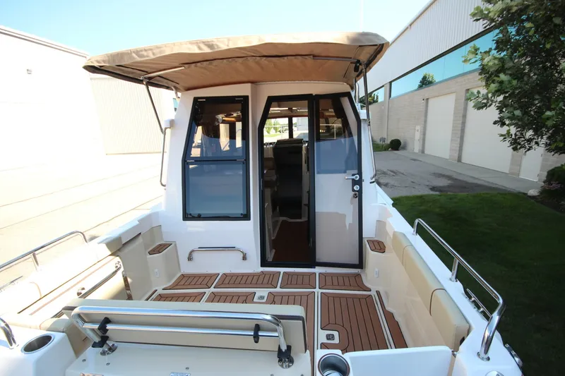 Slide: The Image of Ranger Tug R-23 2025 - 7087805