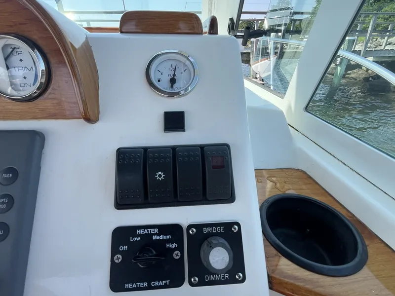 Slide: The Image of Surf-Hunter Surfhunter 29 2004 - 7145029