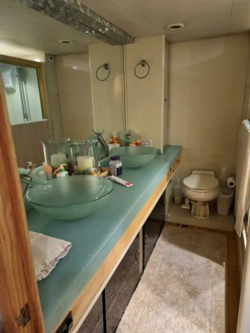 Slide: The Image of Viking Motor Yacht 1988 - 7087723