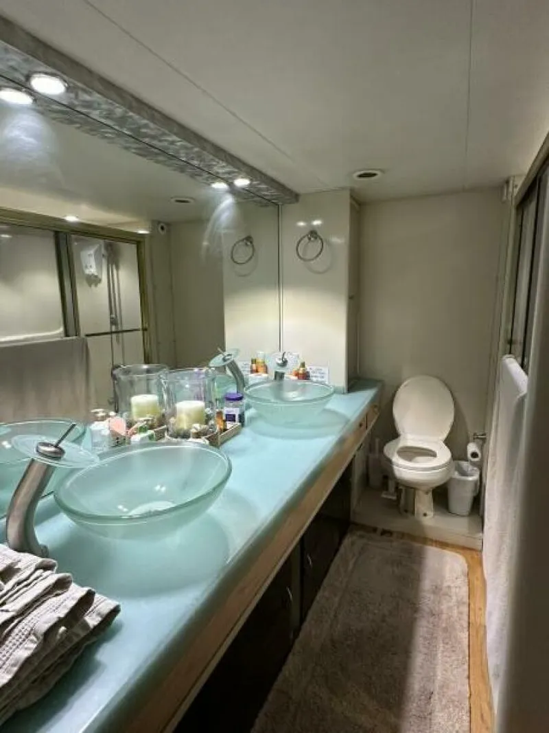 Slide: The Image of Viking Motor Yacht 1988 - 7087761