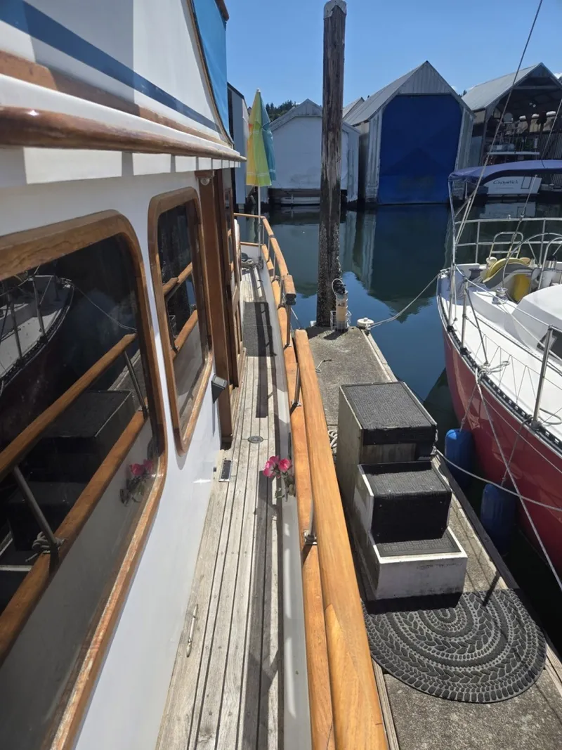 Slide: The Image of Ocean Alexander 40 Double Cabin 1979 - 7088125