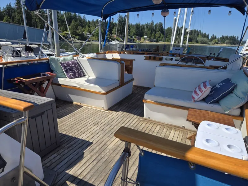 Slide: The Image of Ocean Alexander 40 Double Cabin 1979 - 7088128