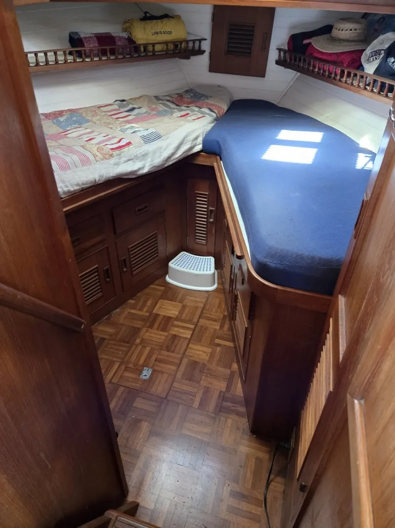 Slide: The Image of Ocean Alexander 40 Double Cabin 1979 - 7088110