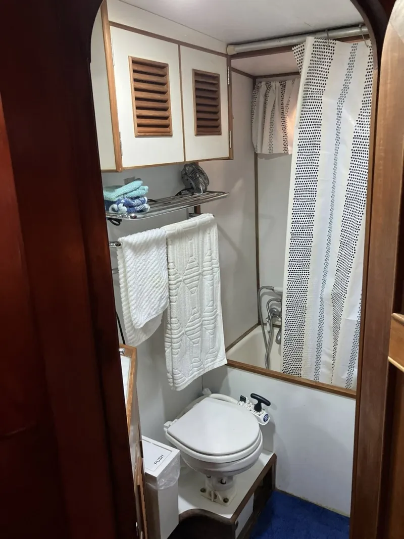 Slide: The Image of Ocean Alexander 40 Double Cabin 1979 - 7088122