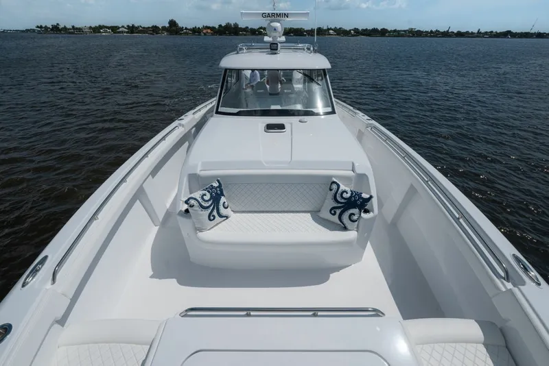 Slide: The Image of Powercat Toro 42 2026 - 7088215