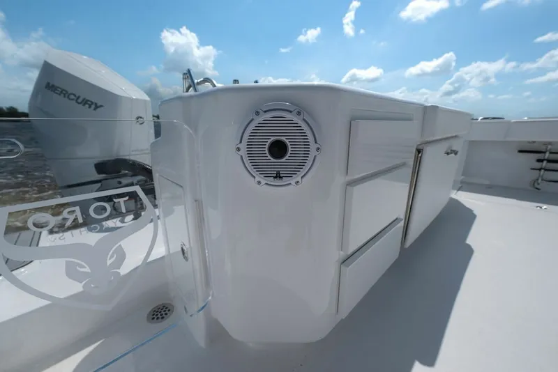 Slide: The Image of Powercat Toro 42 2026 - 7088209