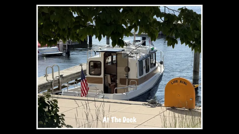 Slide: The Image of Ranger Tug R-25 SC 2016 - 7088537